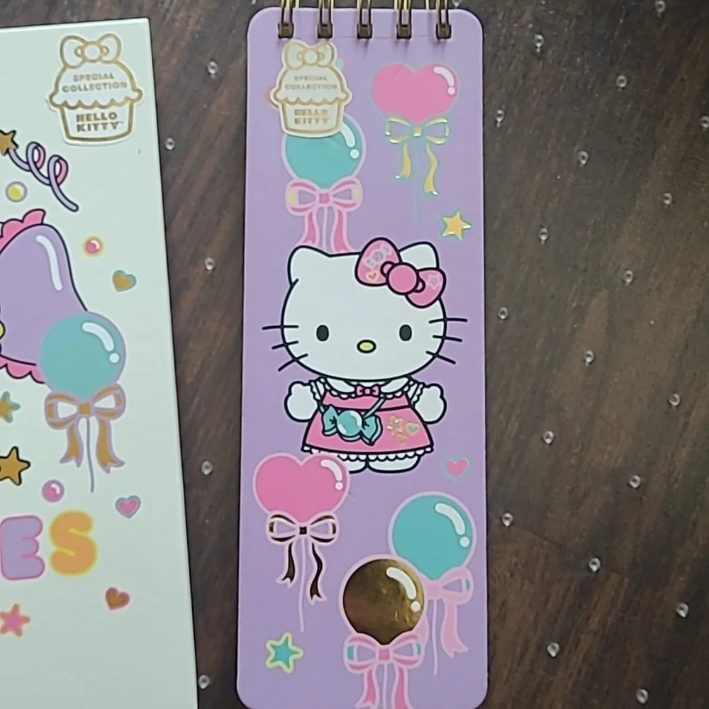 Hello Kitty Spiral Notebook and Notepad Set - Picture 4 of 12